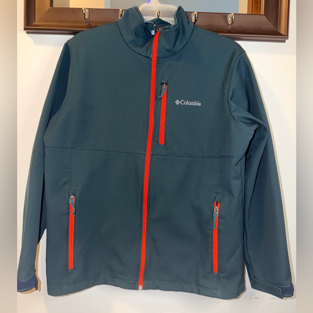 Columbia Men's Performance Jacket - Dark Blue with Orange/Red Zippers Size Large